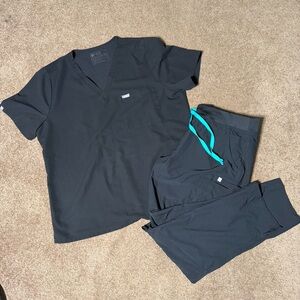 FIGS Women’s Black Scrub Set Top XXL & Yola High-Waisted Pants XL